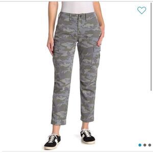 NWT Hudson Skinny Camo Cargos. 🖤